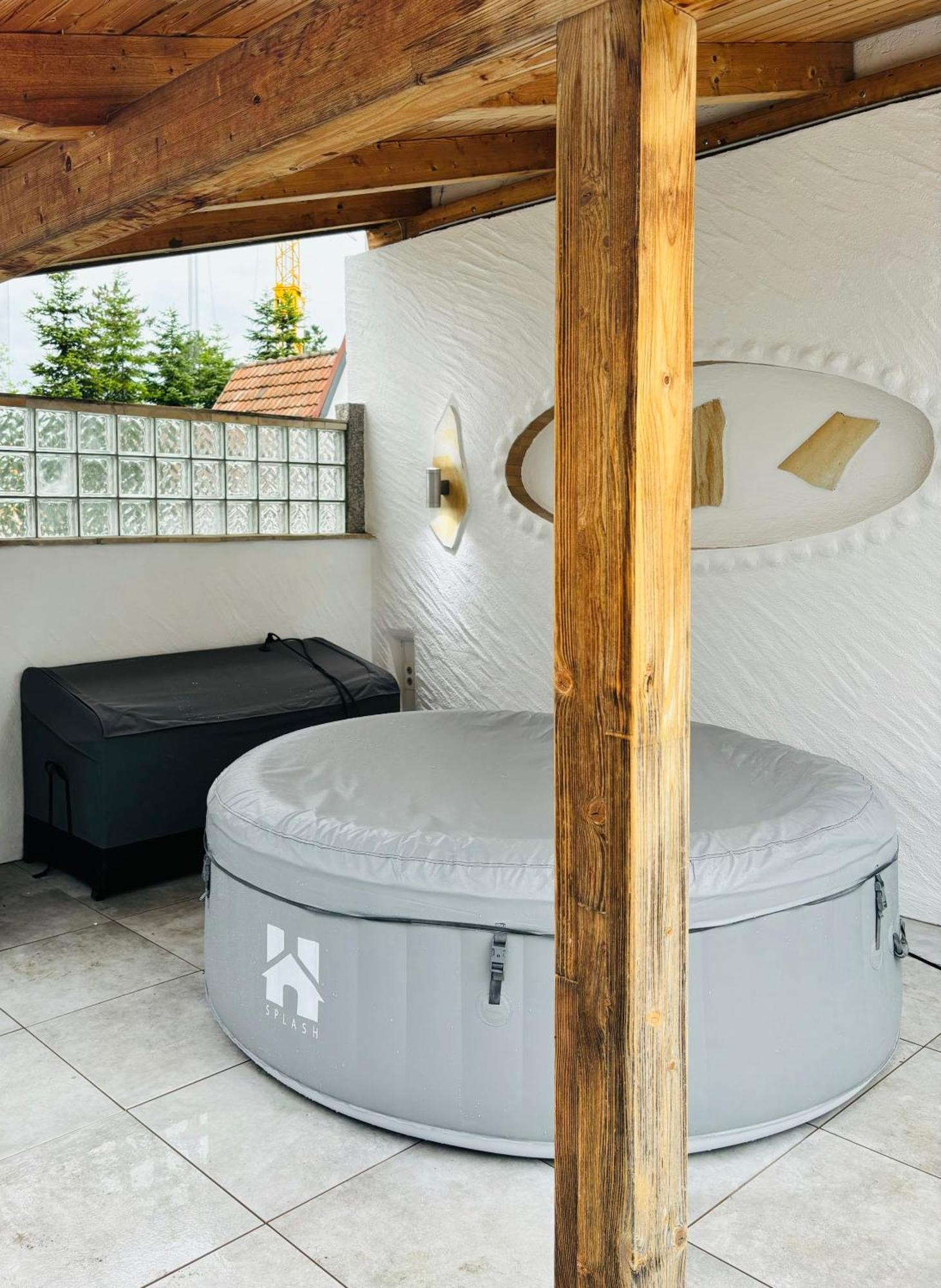 Апартаменты Jacuzzi Terrasse 55' Tv Kueche Regendusche Бад-Беллинген Экстерьер фото
